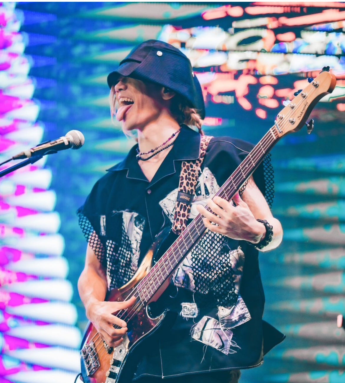 二家本亮介