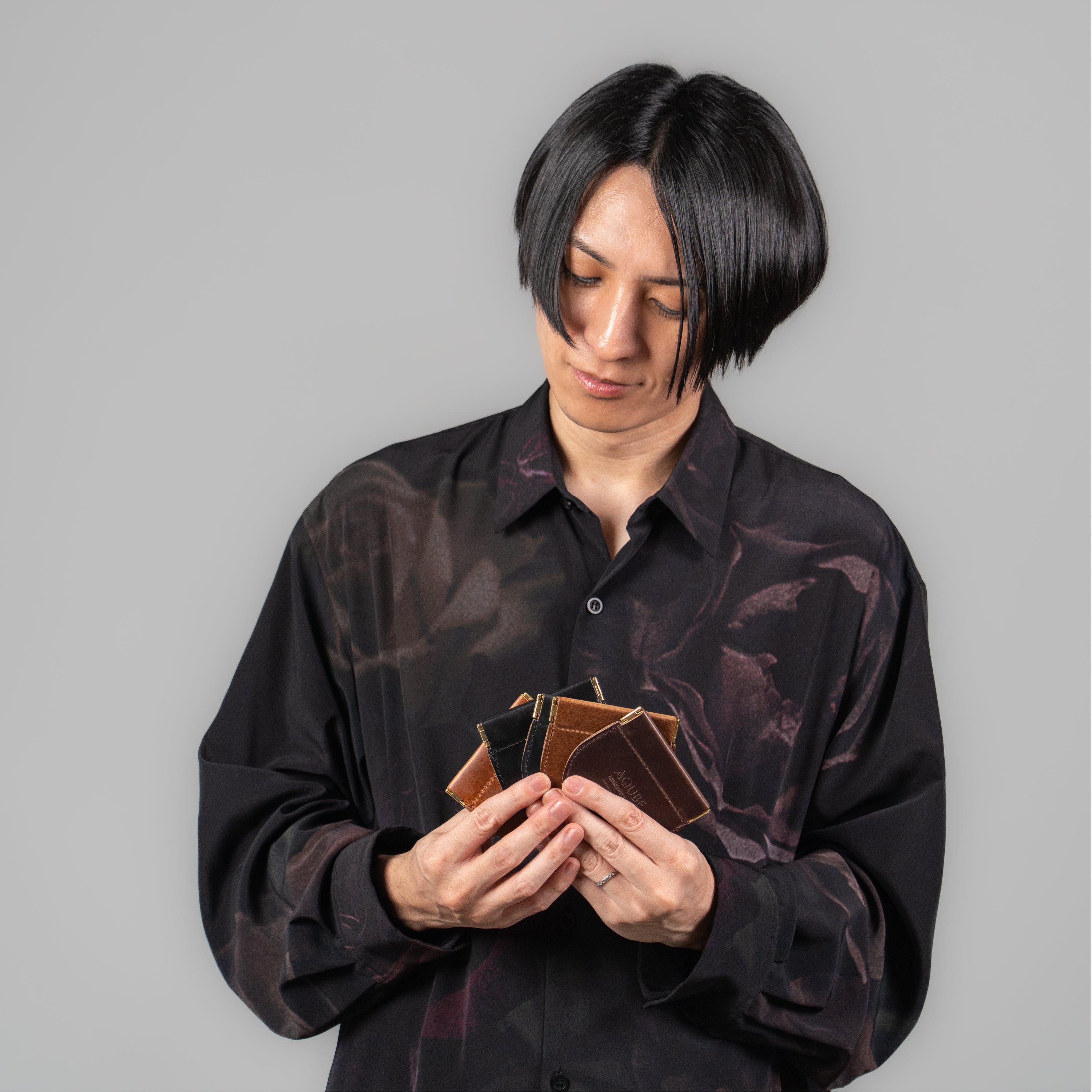 LEATHER PICK CASE